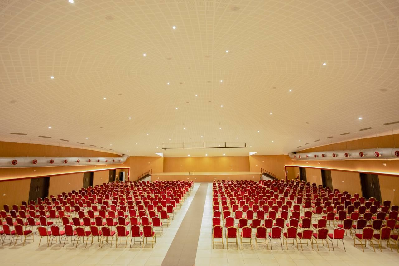 Alhambra Grand Hall 5
